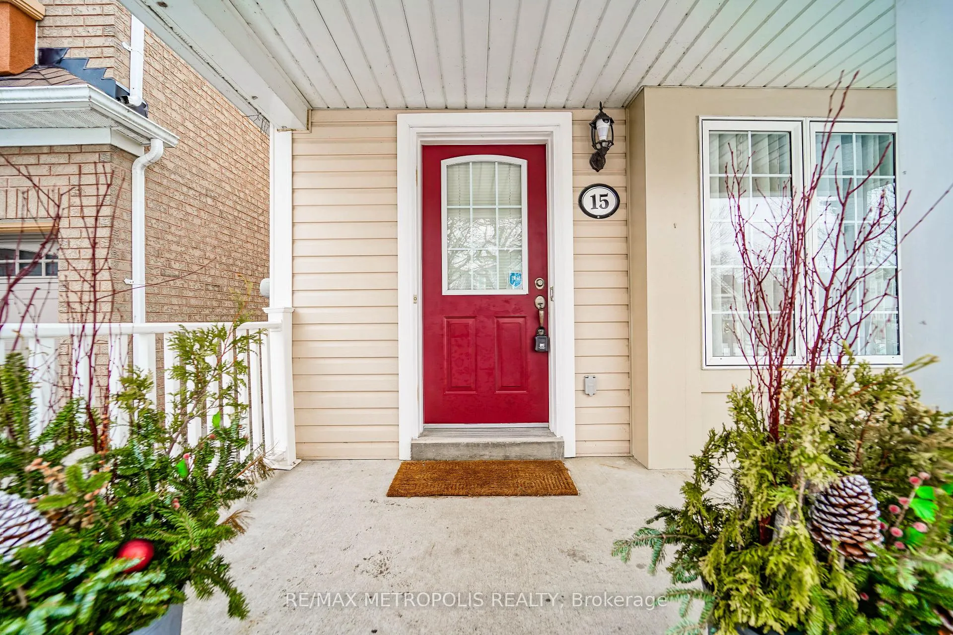 Photo 5 of 15 Lilley Avenue, Ajax, South East — HOMEH