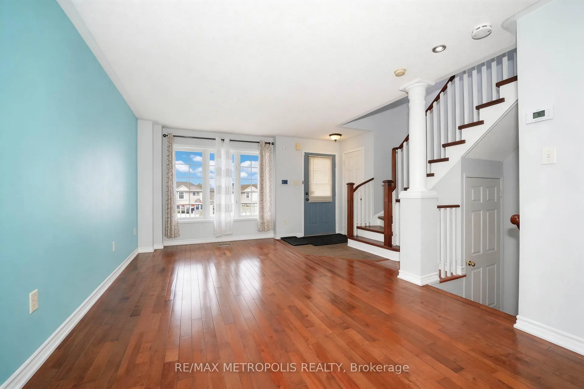 Photo 7 of 15 Lilley Avenue, Ajax, South East — HOMEH