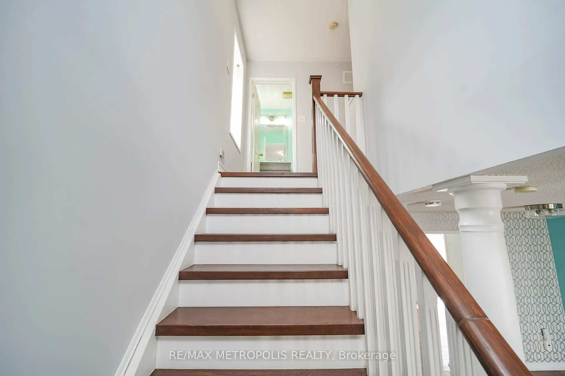 Photo 15 of 15 Lilley Avenue, Ajax, South East — HOMEH
