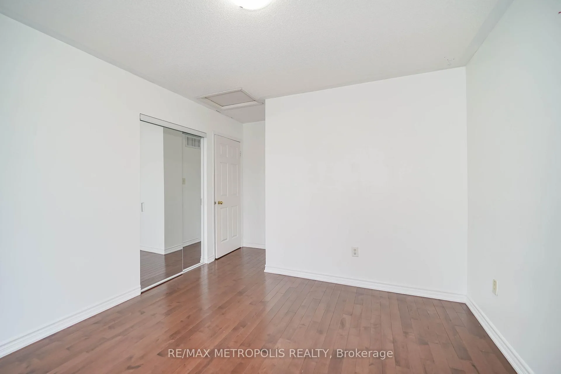 Photo 24 of 15 Lilley Avenue, Ajax, South East — HOMEH