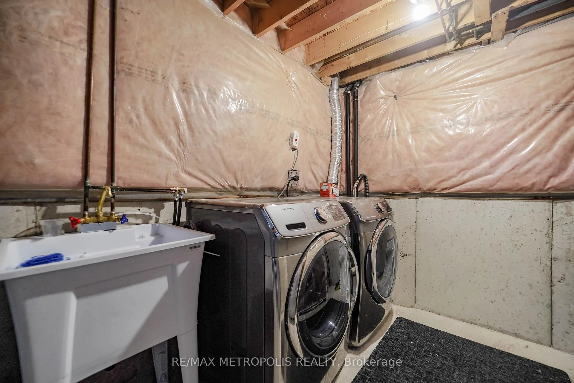 Photo 29 of 15 Lilley Avenue, Ajax, South East — HOMEH