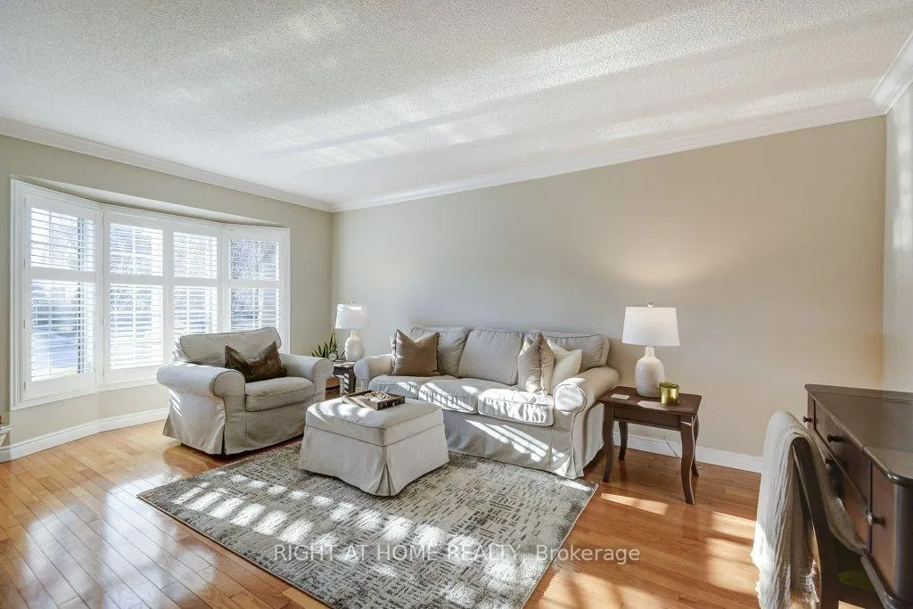 Photo 9 of 2444 Butternut Crescent, Burlington, Headon — HOMEH