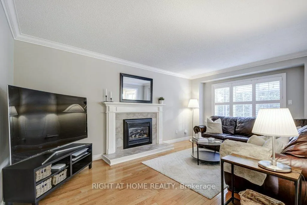 Photo 21 of 2444 Butternut Crescent, Burlington, Headon — HOMEH