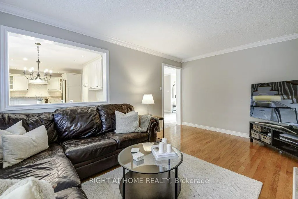 Photo 23 of 2444 Butternut Crescent, Burlington, Headon — HOMEH