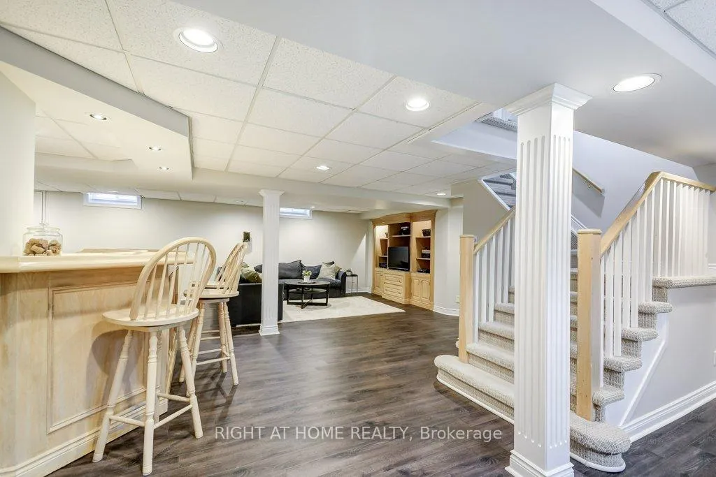 Photo 35 of 2444 Butternut Crescent, Burlington, Headon — HOMEH