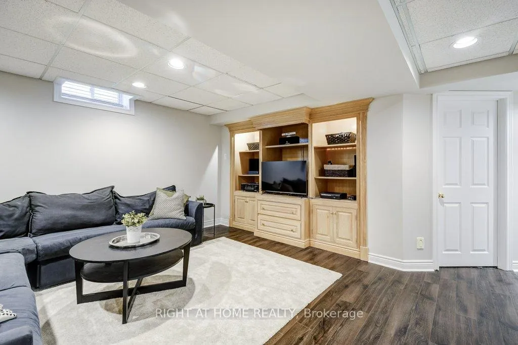 Photo 38 of 2444 Butternut Crescent, Burlington, Headon — HOMEH
