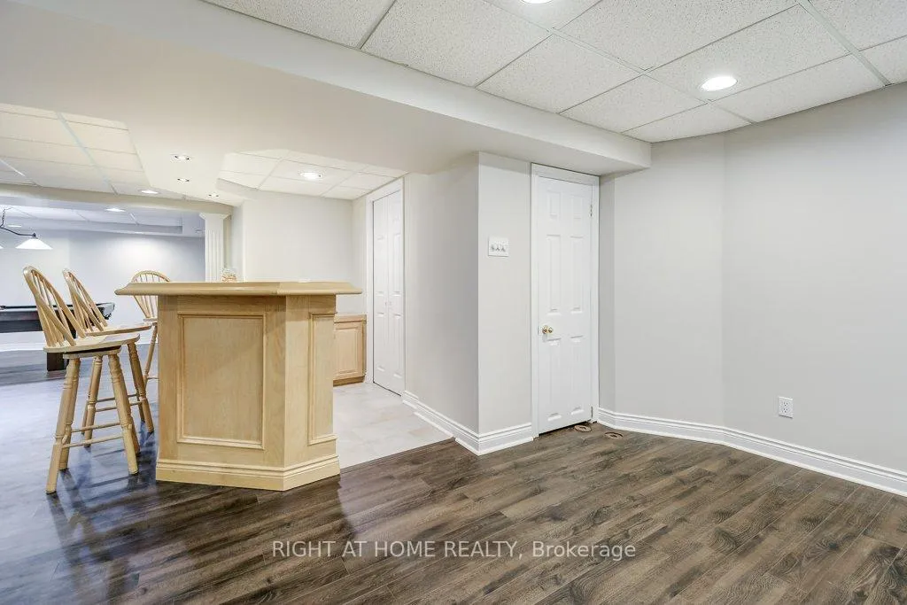Photo 39 of 2444 Butternut Crescent, Burlington, Headon — HOMEH