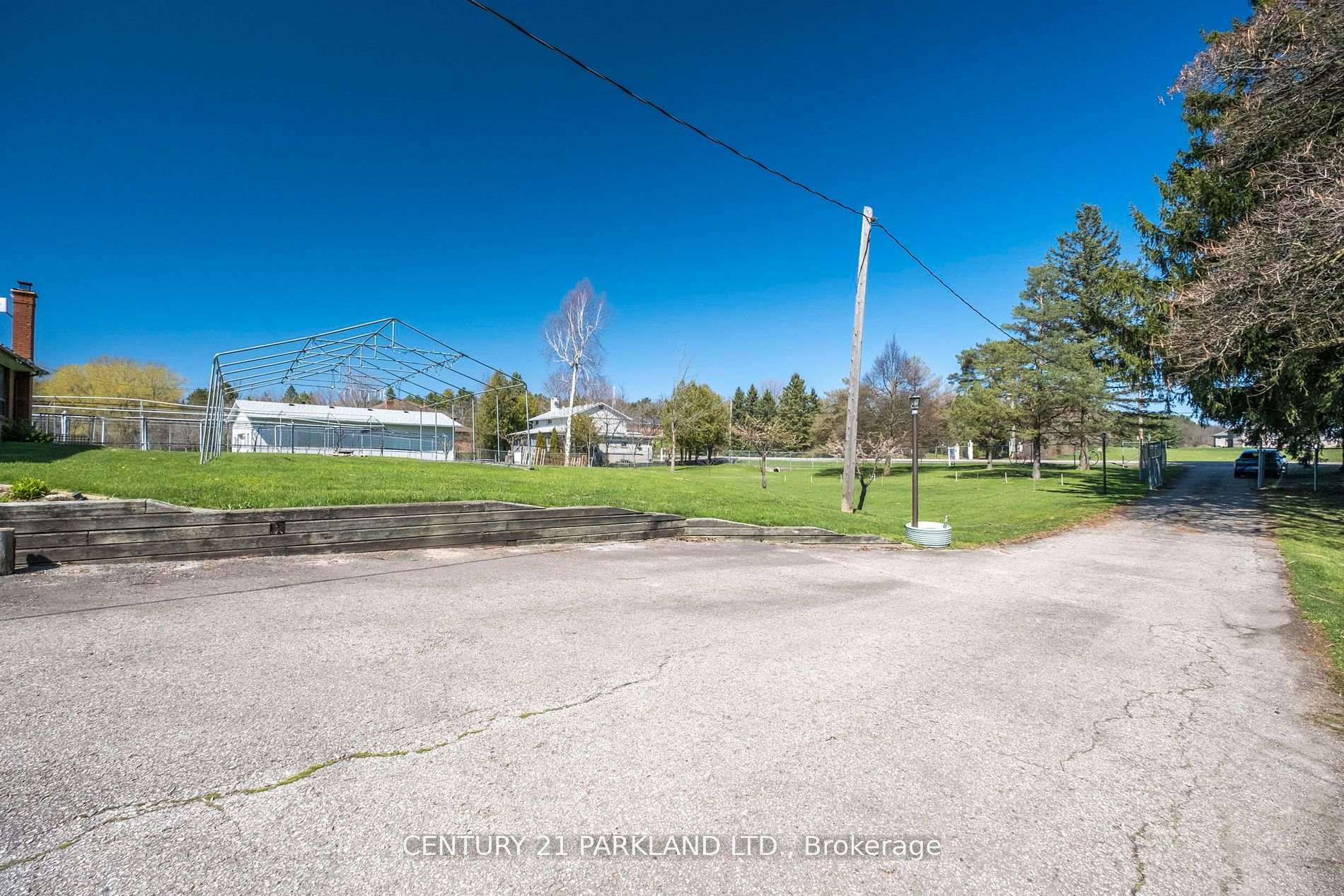 Photo 2 of 14420 Jane Street, King, Rural King — HOMEH