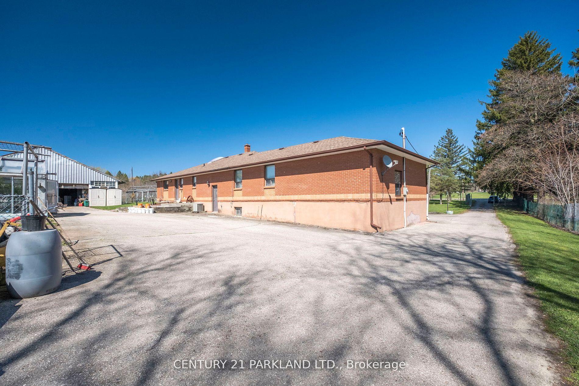 Photo 4 of 14420 Jane Street, King, Rural King — HOMEH