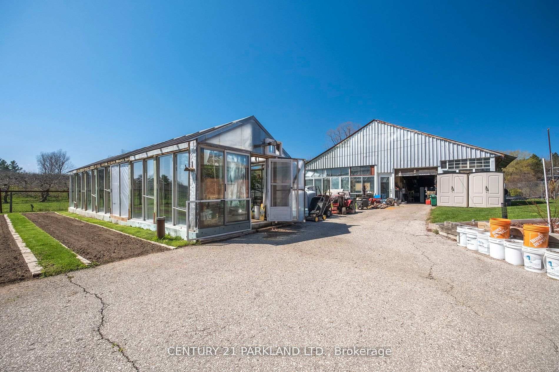 Photo 11 of 14420 Jane Street, King, Rural King — HOMEH