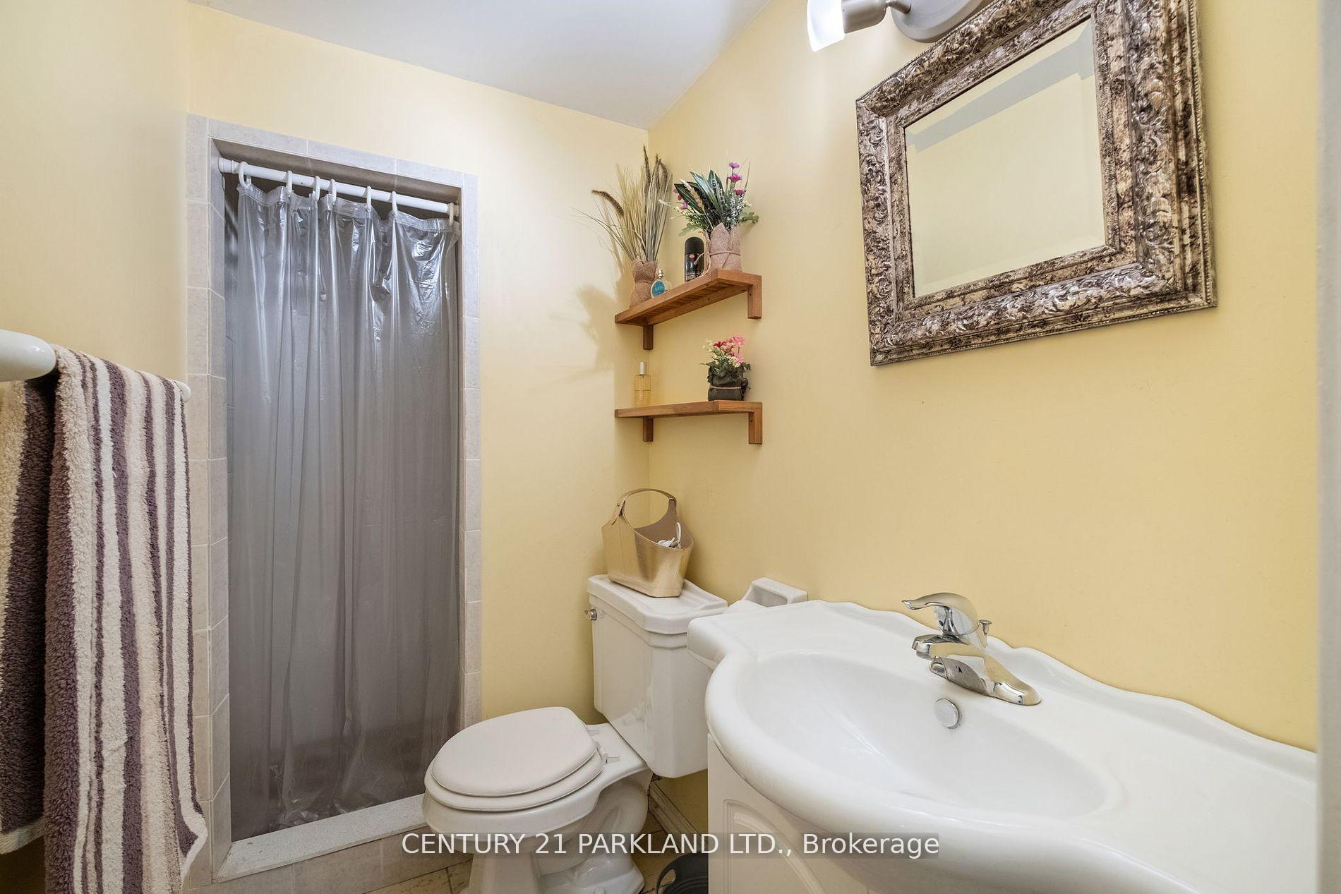 Photo 13 of 14420 Jane Street, King, Rural King — HOMEH