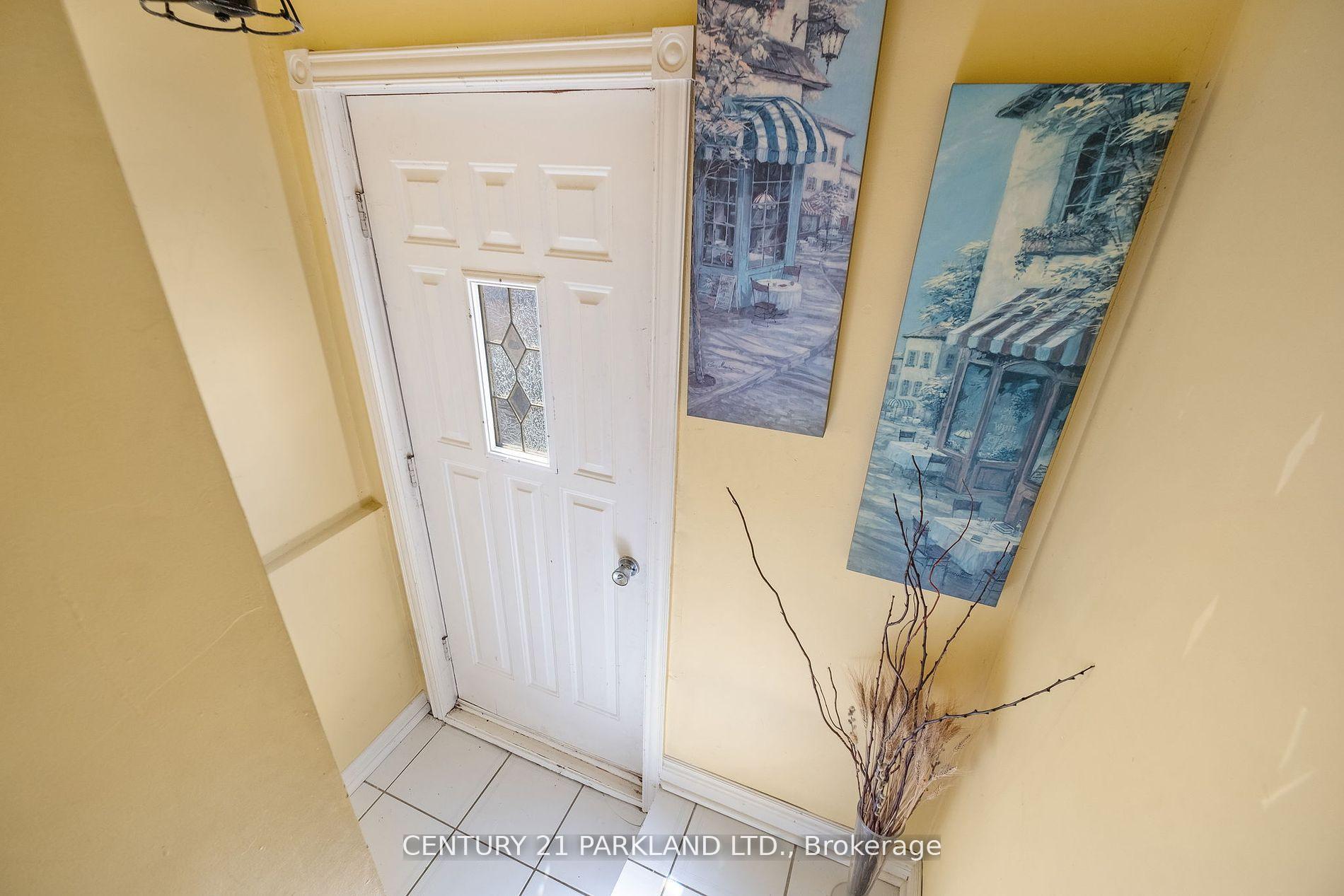 Photo 14 of 14420 Jane Street, King, Rural King — HOMEH