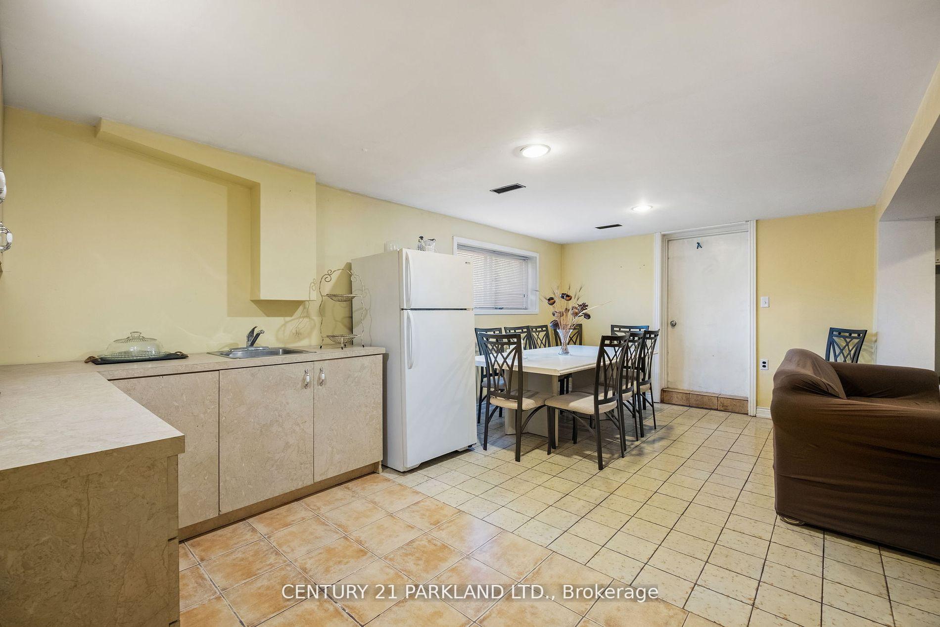 Photo 18 of 14420 Jane Street, King, Rural King — HOMEH