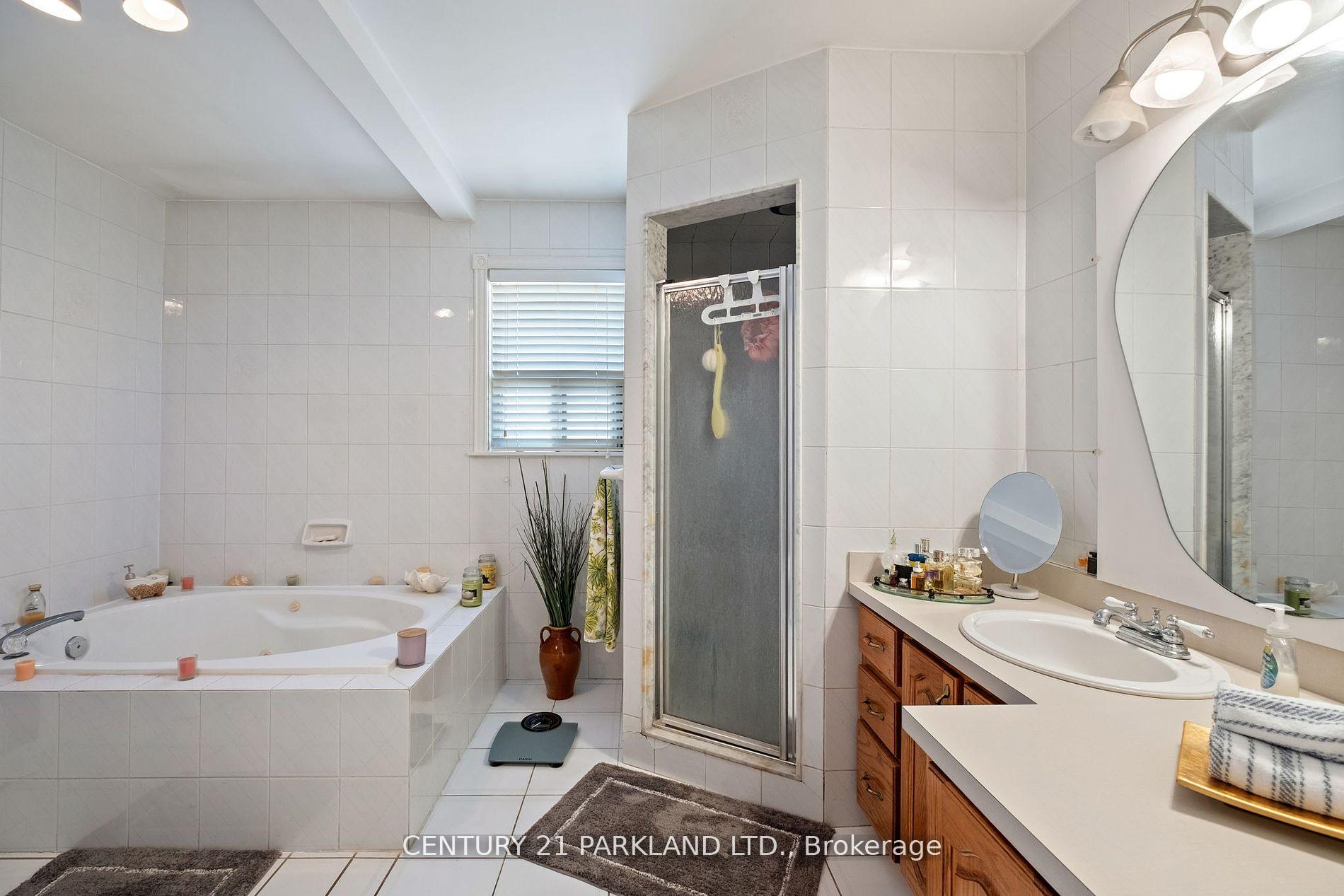 Photo 23 of 14420 Jane Street, King, Rural King — HOMEH