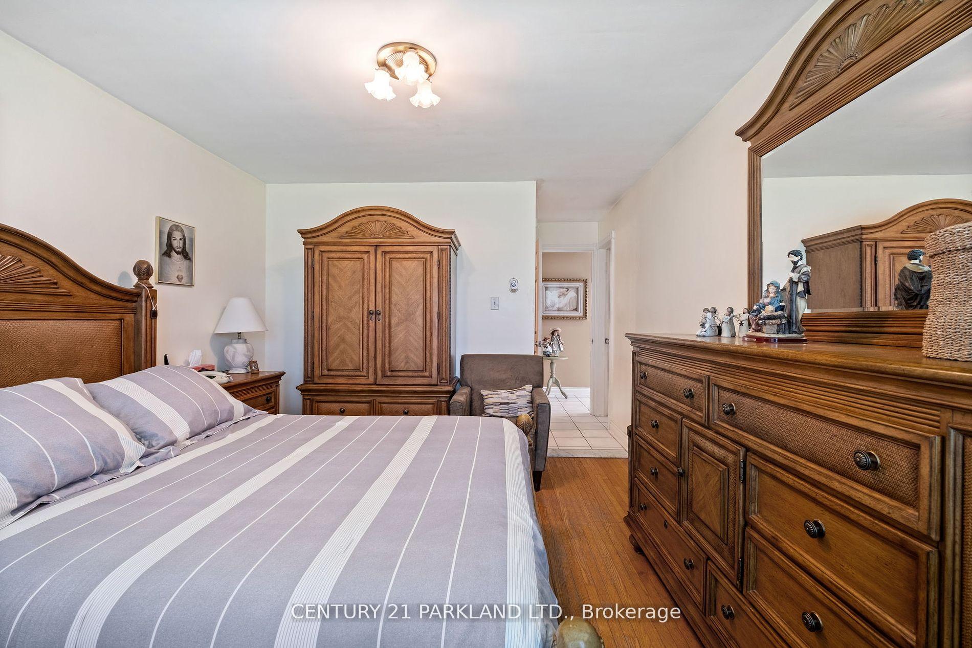 Photo 25 of 14420 Jane Street, King, Rural King — HOMEH