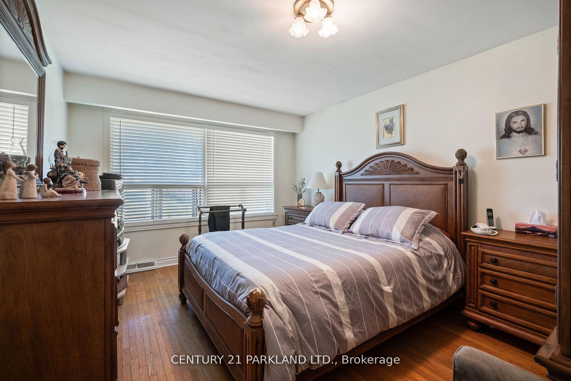 Photo 26 of 14420 Jane Street, King, Rural King — HOMEH