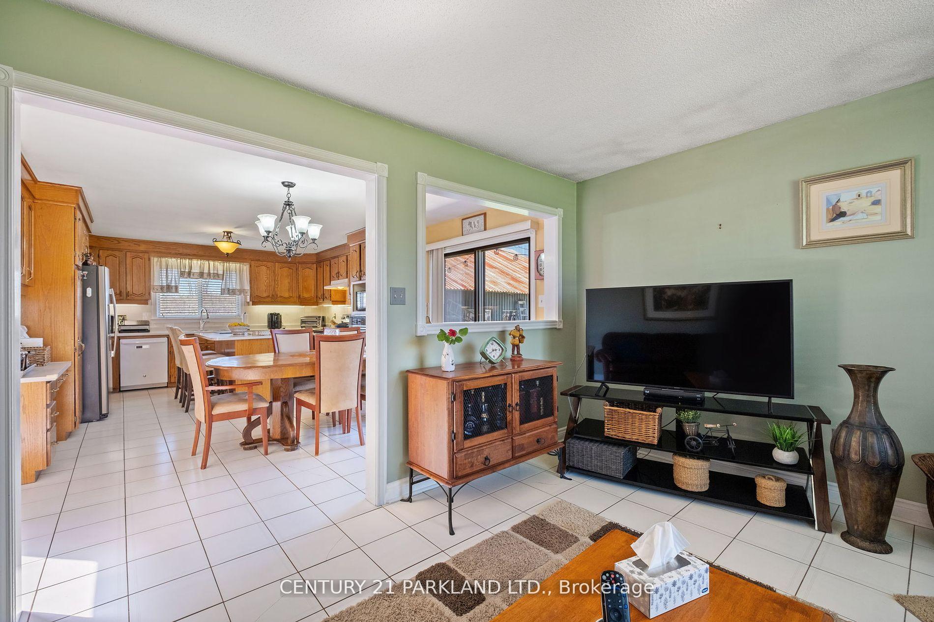 Photo 32 of 14420 Jane Street, King, Rural King — HOMEH