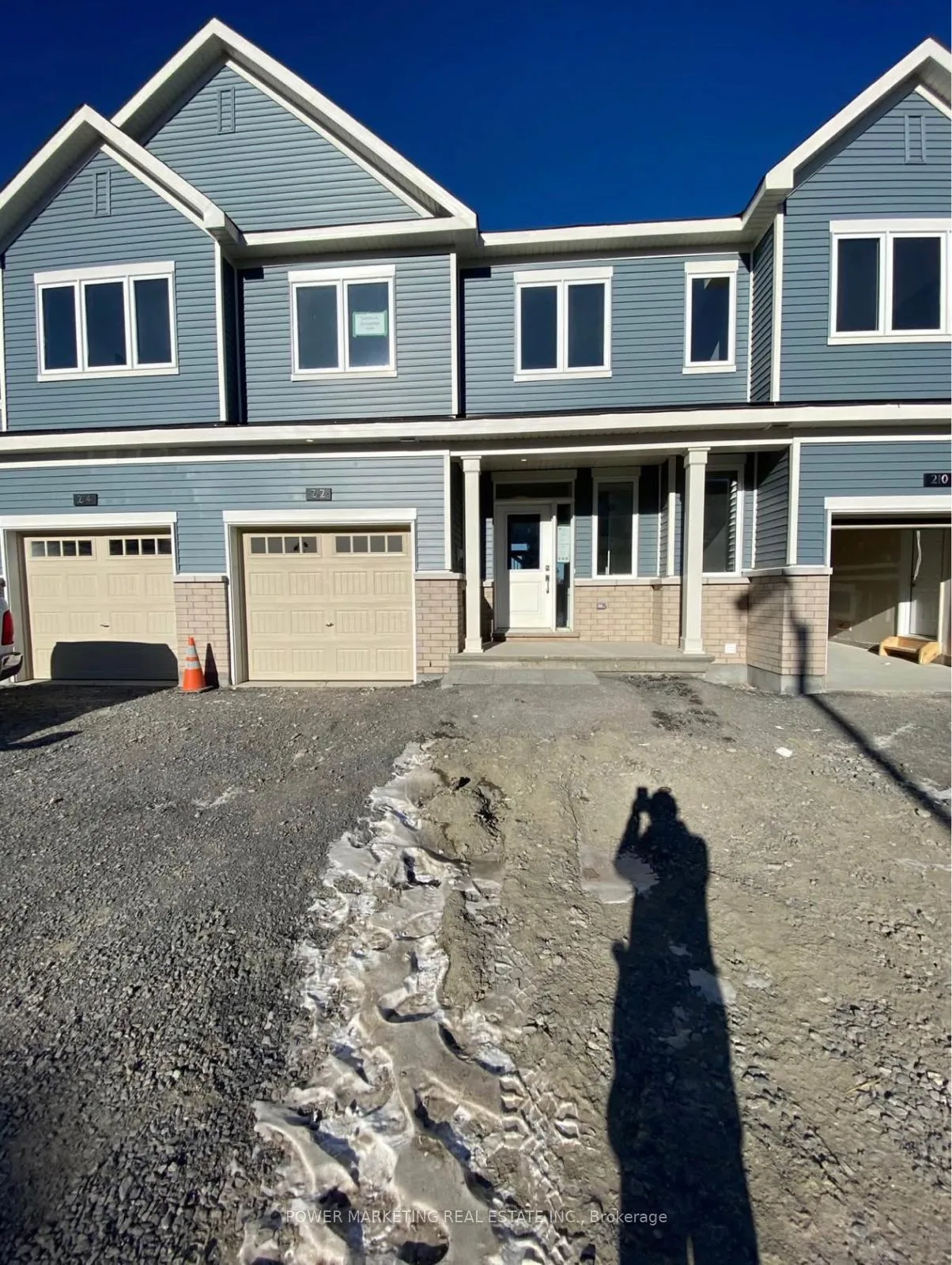 Photo 1 of 212 Argonaut Circle, Ottawa, Chapel Hill South - Orleans Village — HOMEH