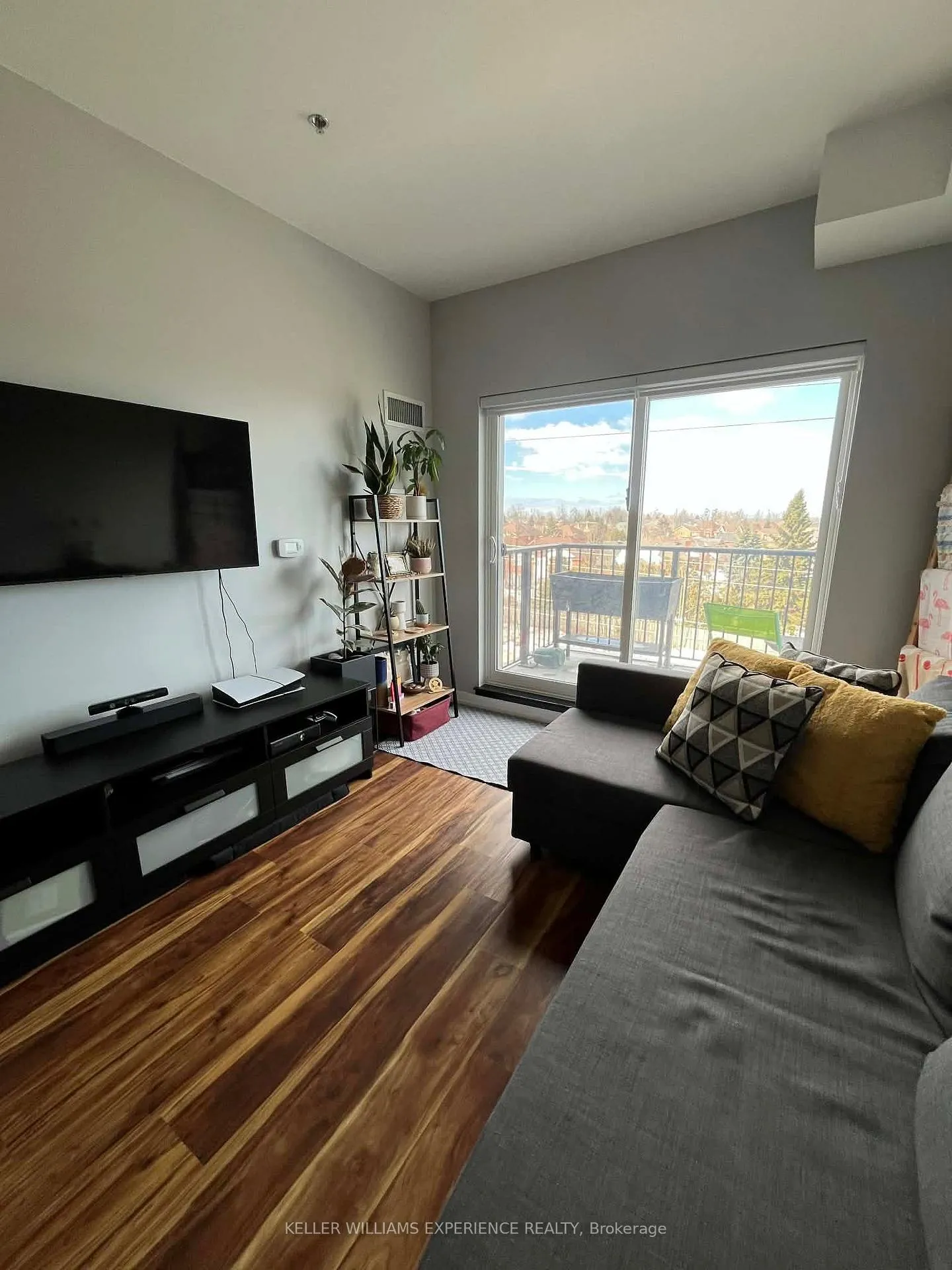 Photo 1 of Unit 407, 430 Essa Road, Barrie, Holly — HOMEH
