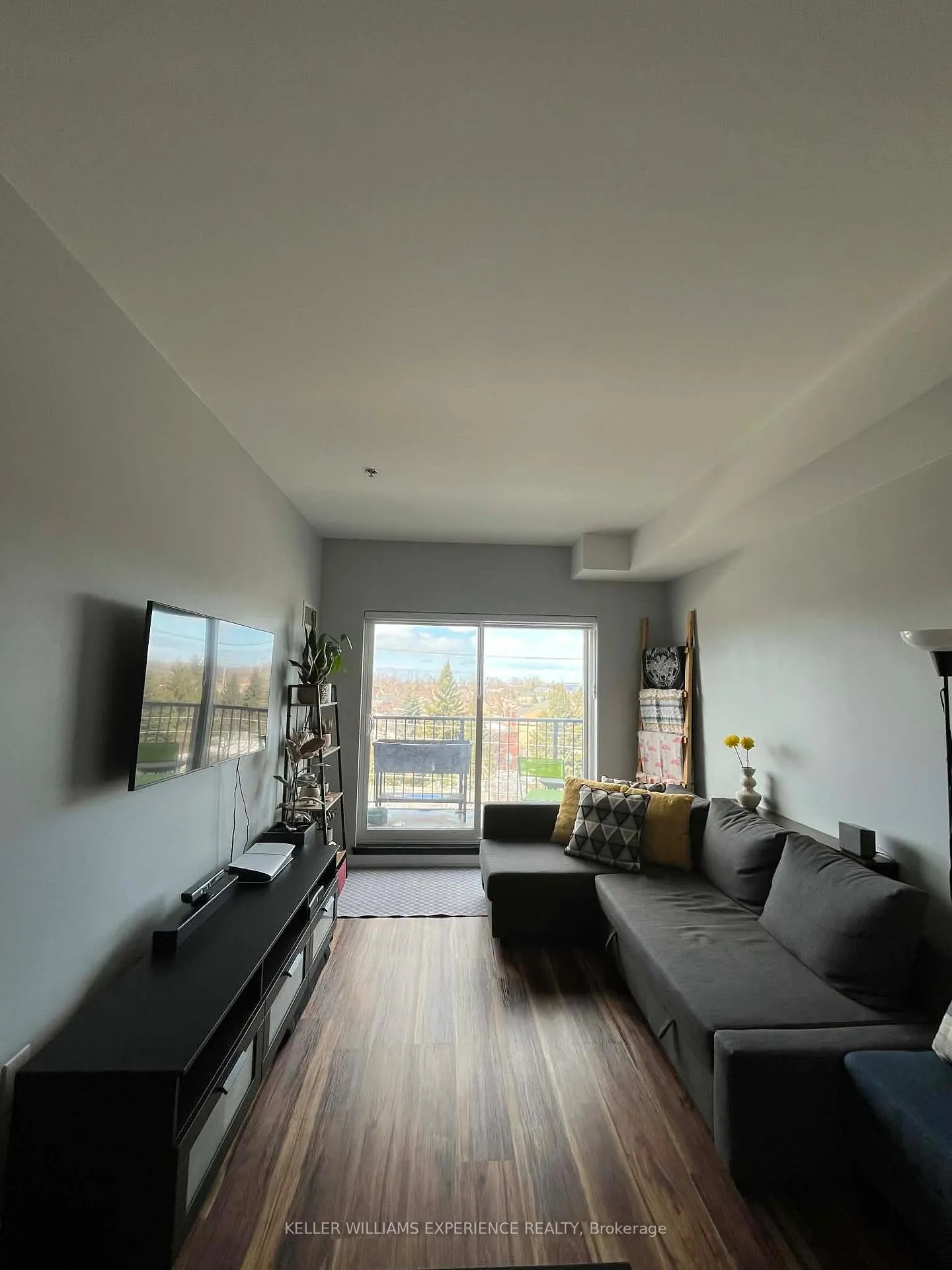 Photo 3 of Unit 407, 430 Essa Road, Barrie, Holly — HOMEH