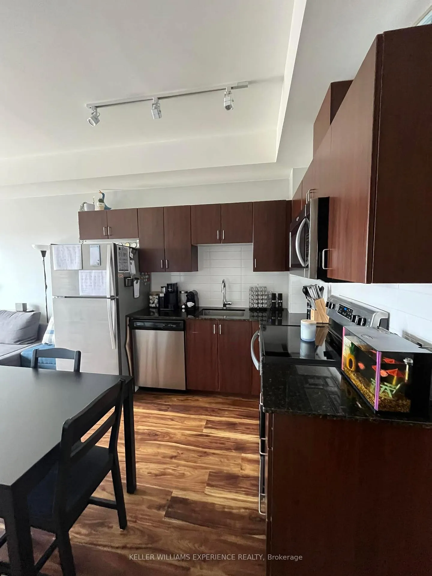 Photo 5 of Unit 407, 430 Essa Road, Barrie, Holly — HOMEH