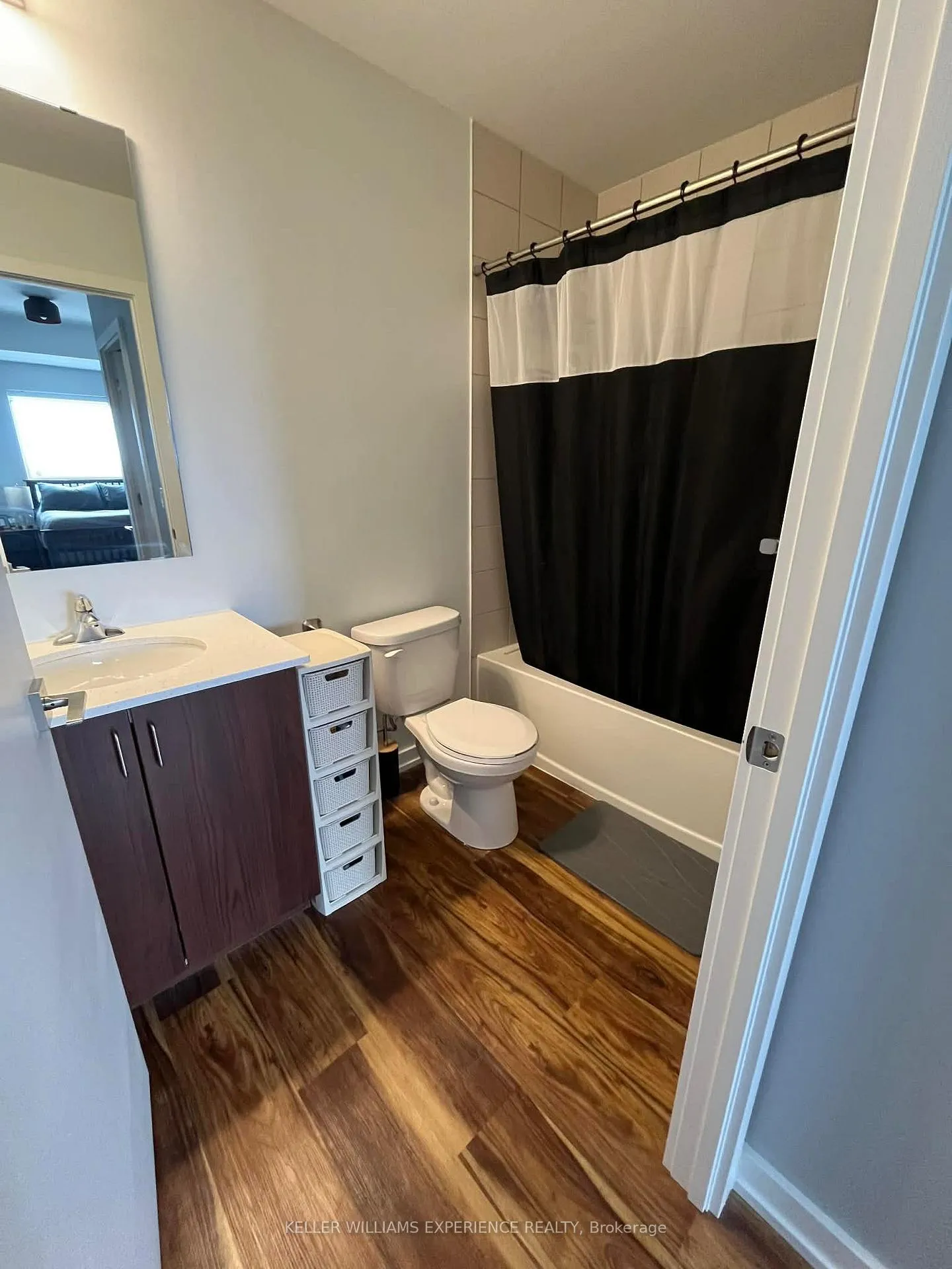 Photo 8 of Unit 407, 430 Essa Road, Barrie, Holly — HOMEH