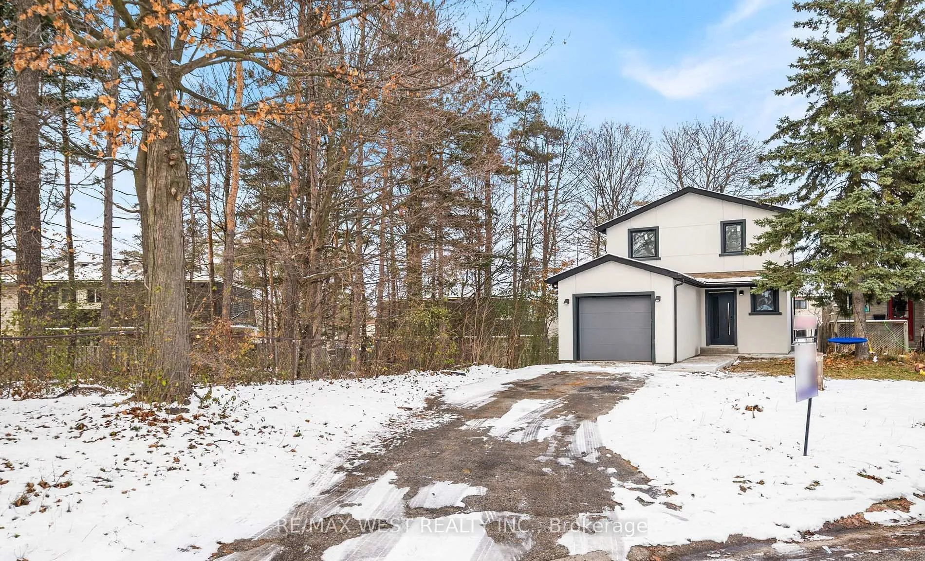 Photo 1 of Unit Main, 36 Wilson Court, Barrie, Allandale Heights — HOMEH
