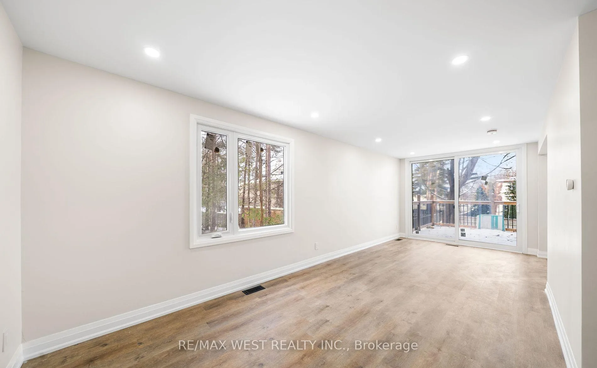 Photo 6 of Unit Main, 36 Wilson Court, Barrie, Allandale Heights — HOMEH