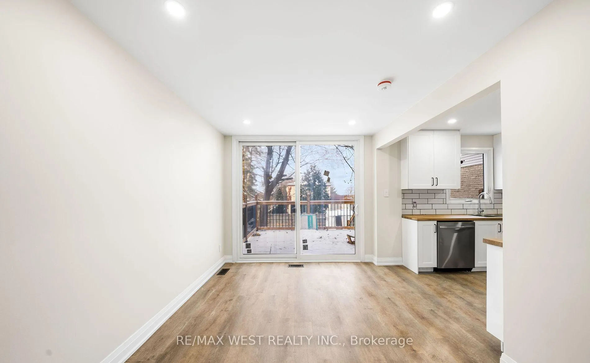 Photo 7 of Unit Main, 36 Wilson Court, Barrie, Allandale Heights — HOMEH
