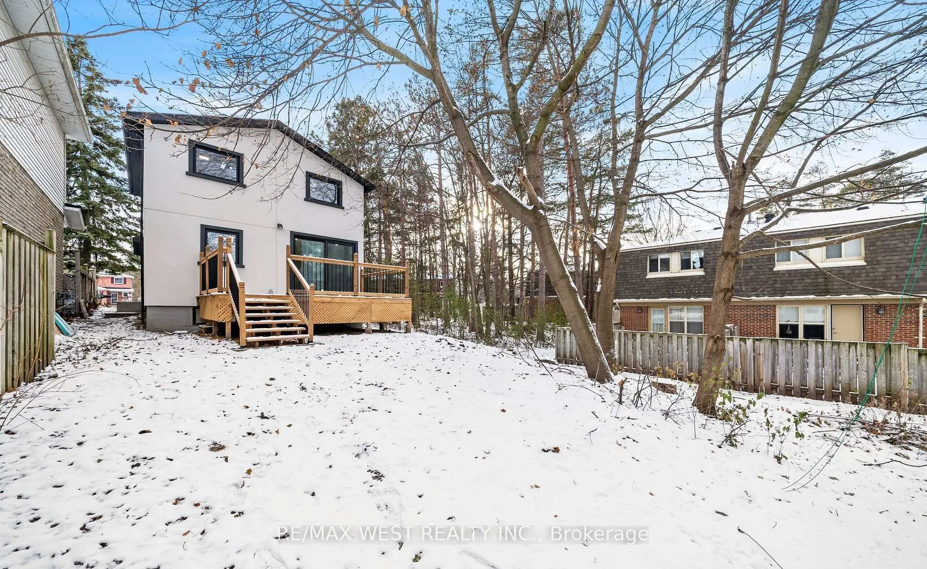 Photo 20 of Unit Main, 36 Wilson Court, Barrie, Allandale Heights — HOMEH