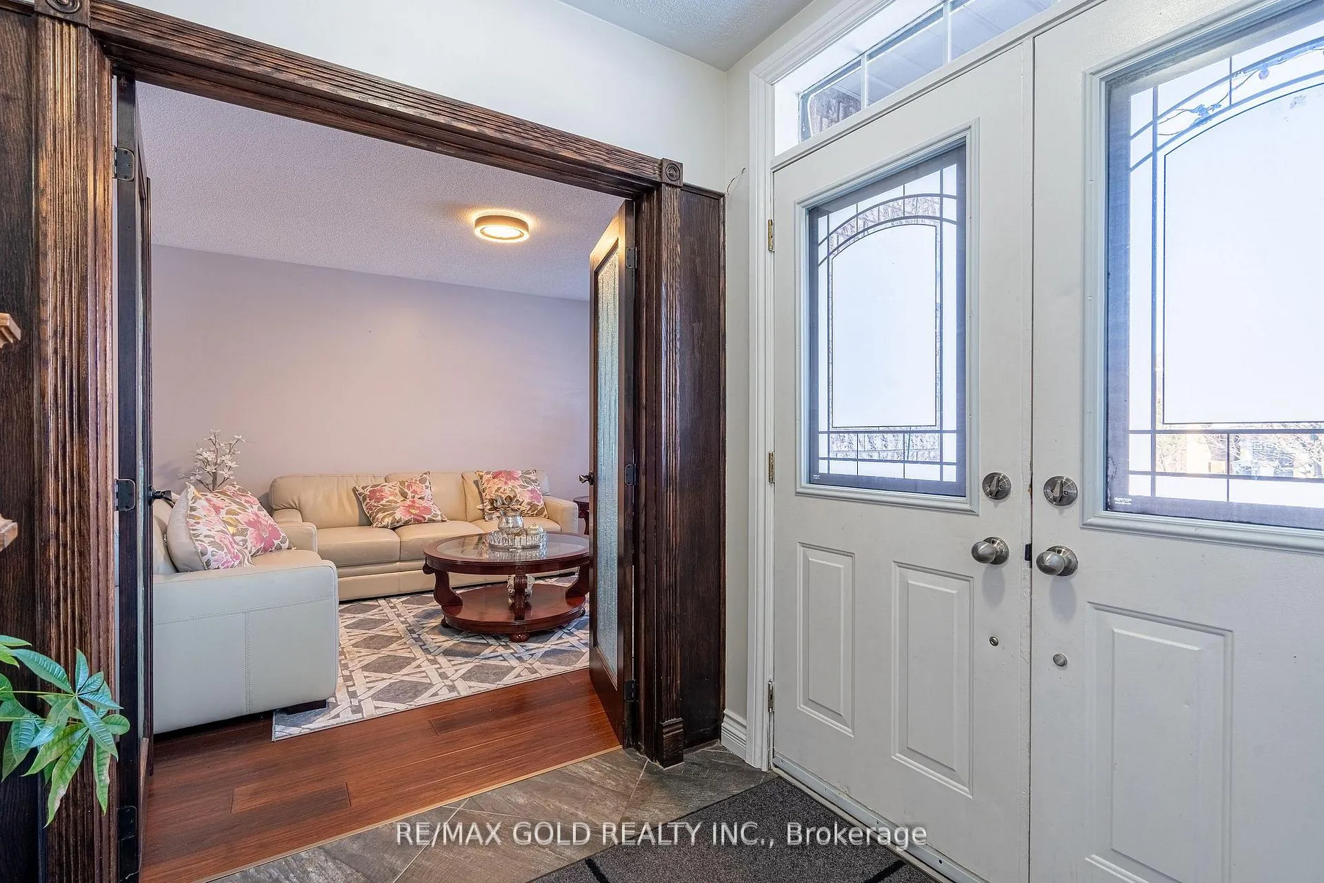 Photo 3 of 32 Courtsfield Crescent, Brampton, Fletcher's Meadow — HOMEH