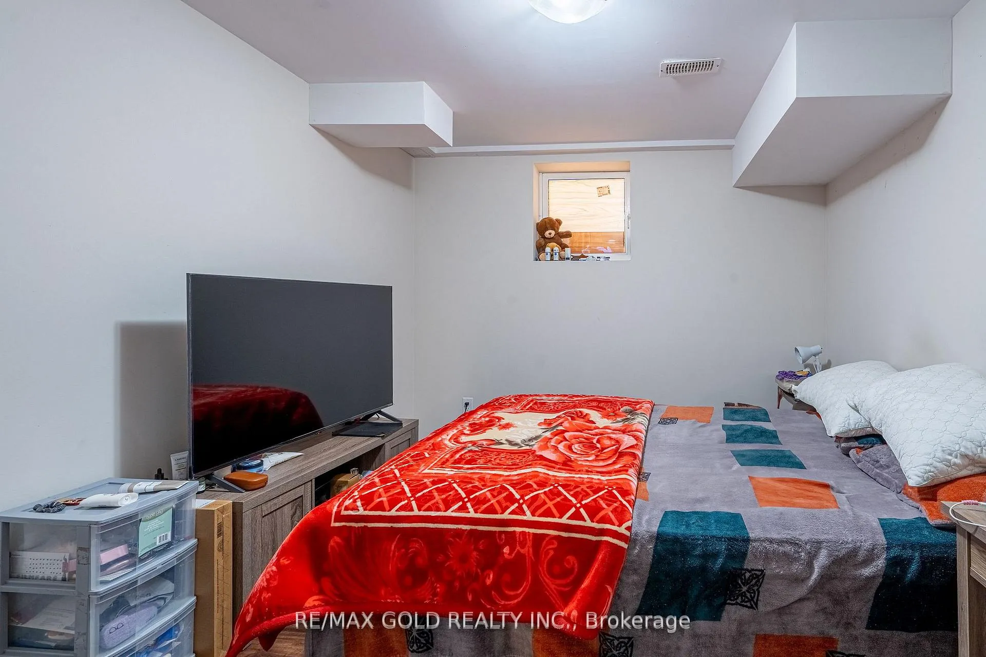 Photo 45 of 32 Courtsfield Crescent, Brampton, Fletcher's Meadow — HOMEH