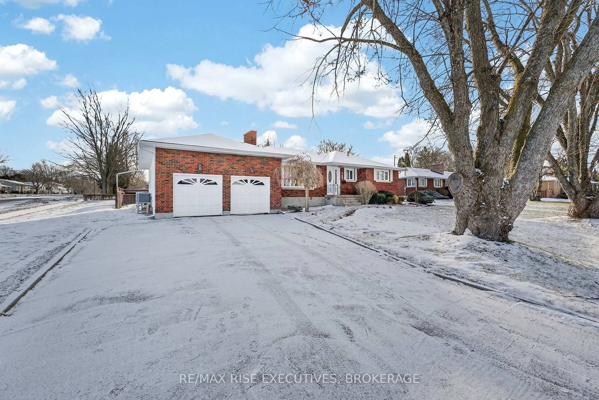 Photo 2 of 788 Meadowood Road, Kingston, South of Taylor-Kidd Blvd — HOMEH