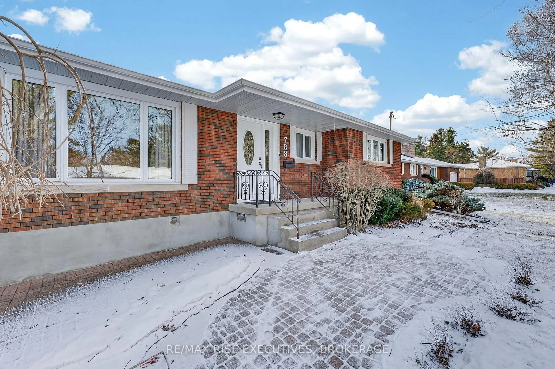 Photo 3 of 788 Meadowood Road, Kingston, South of Taylor-Kidd Blvd — HOMEH