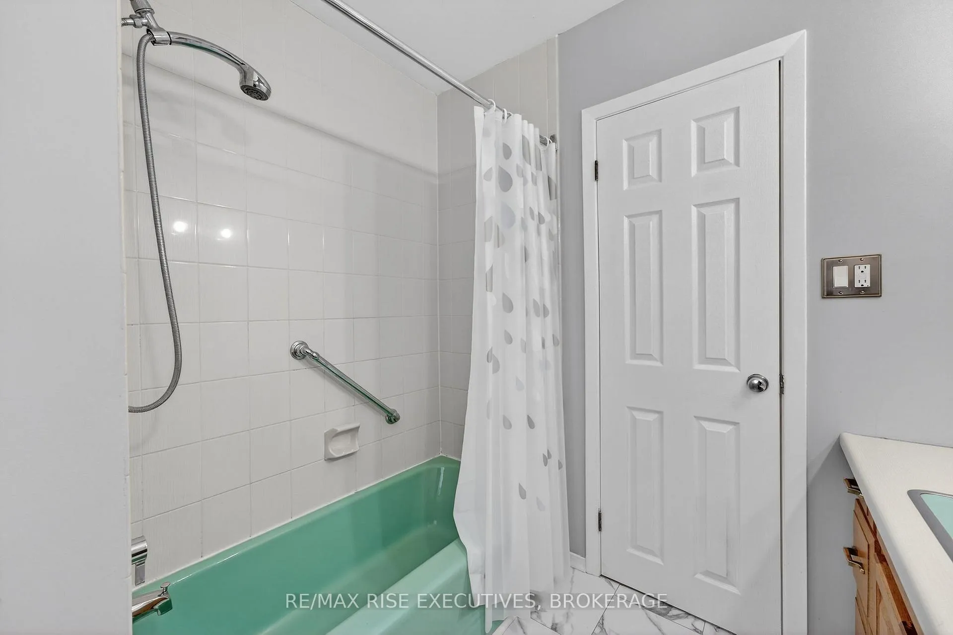 Photo 20 of 788 Meadowood Road, Kingston, South of Taylor-Kidd Blvd — HOMEH