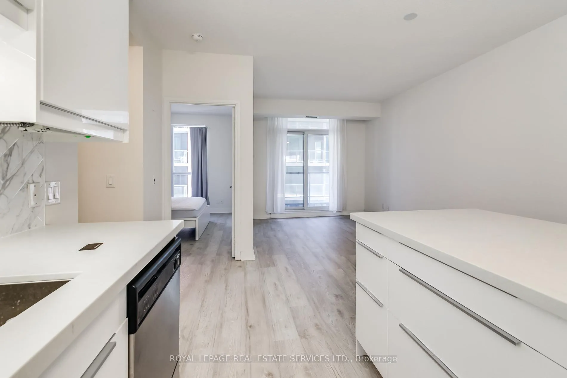 Photo 2 of Unit 1401, 1 Scott Street, Toronto, Waterfront Communities — HOMEH
