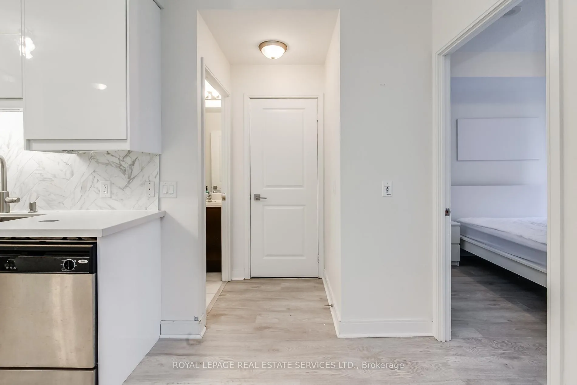 Photo 13 of Unit 1401, 1 Scott Street, Toronto, Waterfront Communities — HOMEH