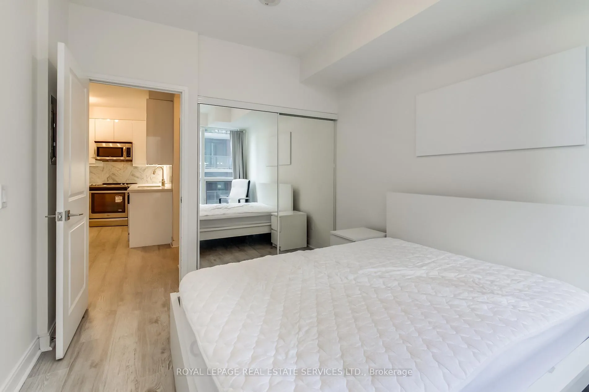 Photo 16 of Unit 1401, 1 Scott Street, Toronto, Waterfront Communities — HOMEH
