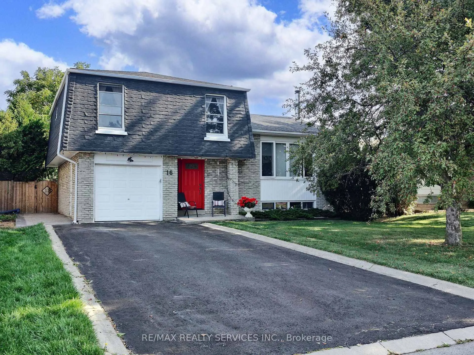 Front of 16 Grassington Crescent