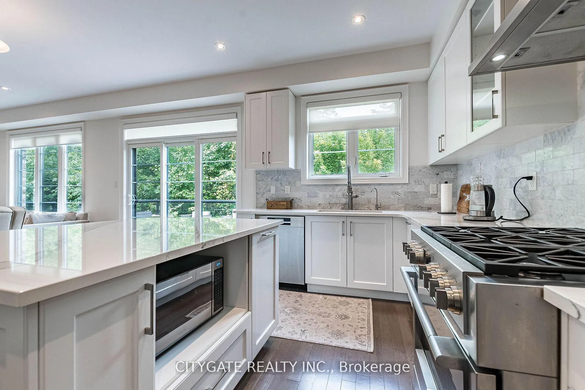 Photo 26 of 44 elysian fields Circle, Brampton, Bram West — HOMEH