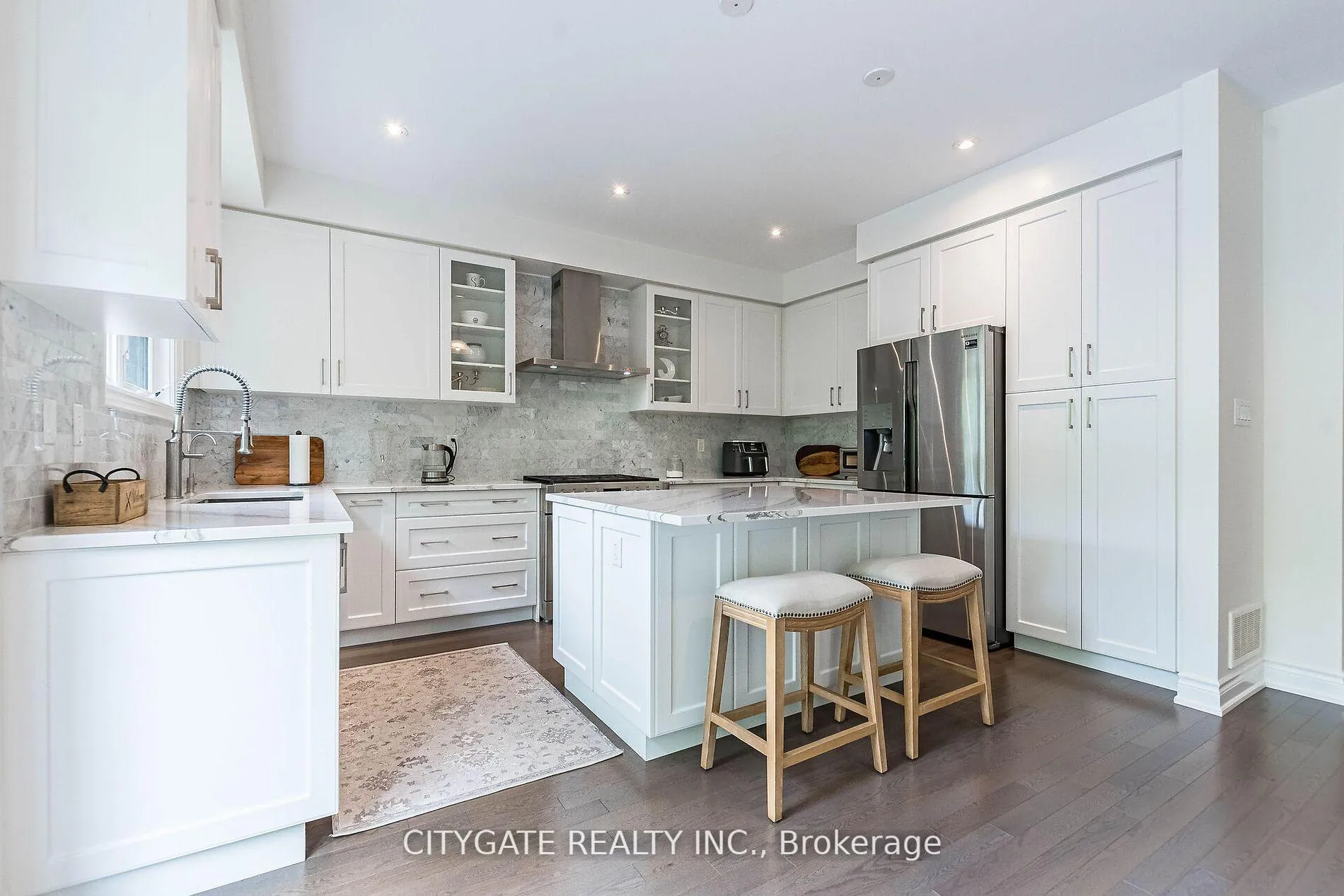 Photo 27 of 44 elysian fields Circle, Brampton, Bram West — HOMEH