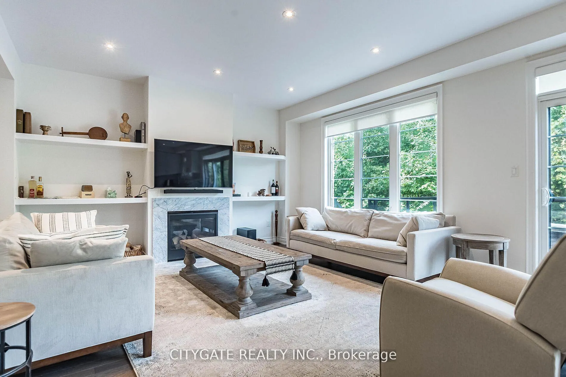 Photo 33 of 44 elysian fields Circle, Brampton, Bram West — HOMEH