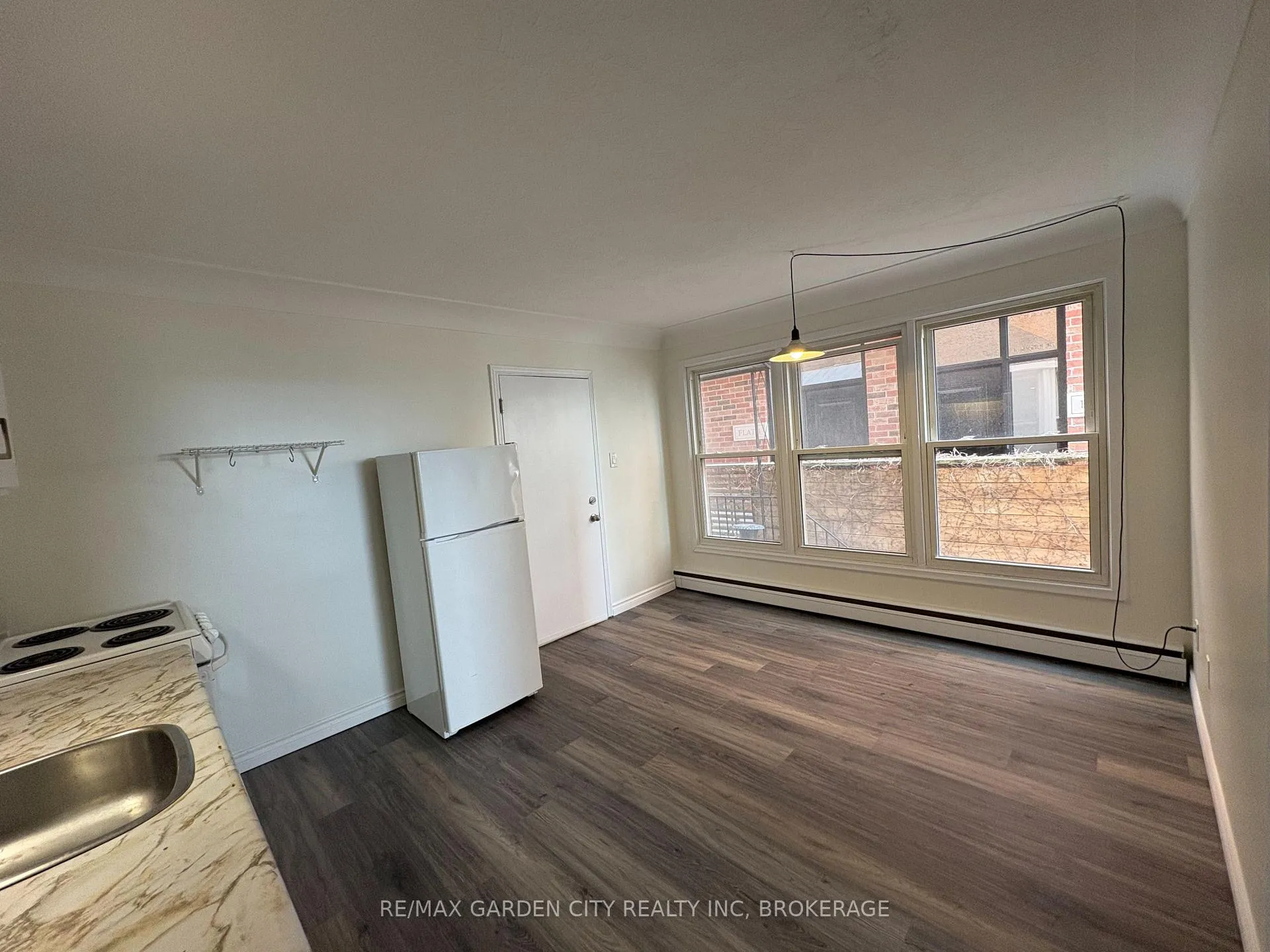 Photo 6 of Unit 4, 1419 Pelham Street, Pelham, Fonthill — HOMEH