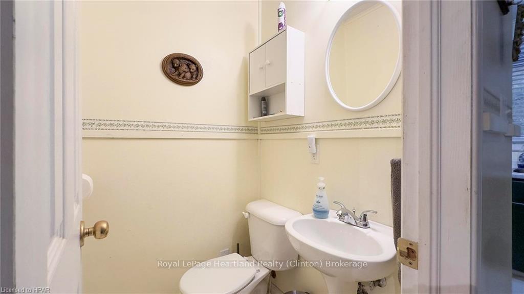 Photo 11 of 53 Victoria Boulevard, Huron East, Vanastra — HOMEH