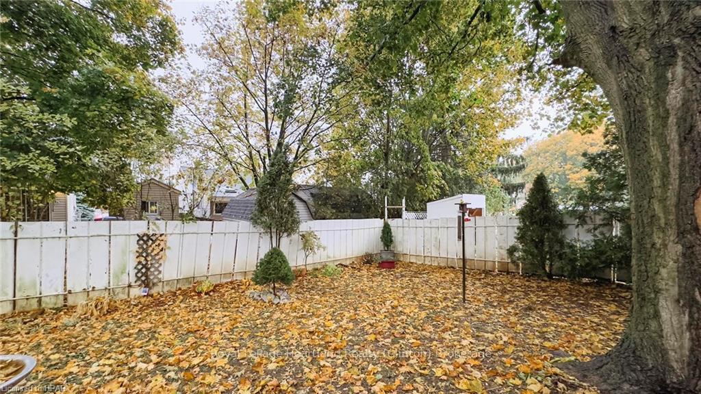 Photo 36 of 53 Victoria Boulevard, Huron East, Vanastra — HOMEH