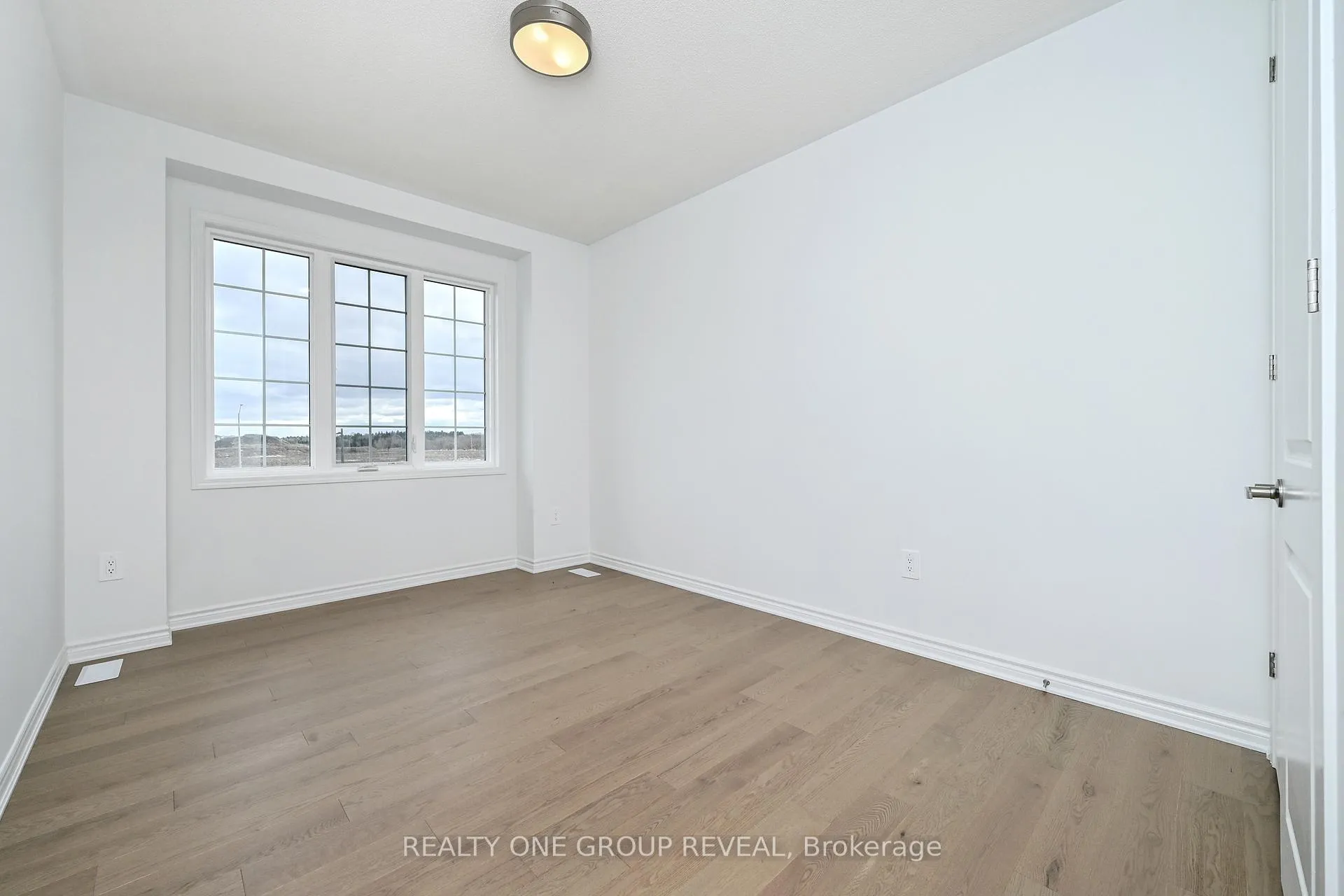 Photo 33 of 54 Jade Blossom Avenue, Markham, Cornell — HOMEH