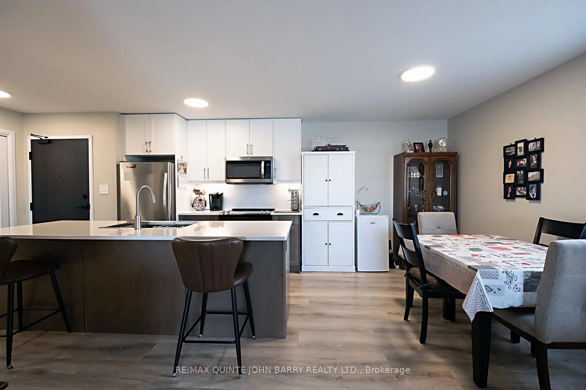 Photo 12 of 211-20 Hillside Meadow Drive, Quinte West, Murray Ward — HOMEH