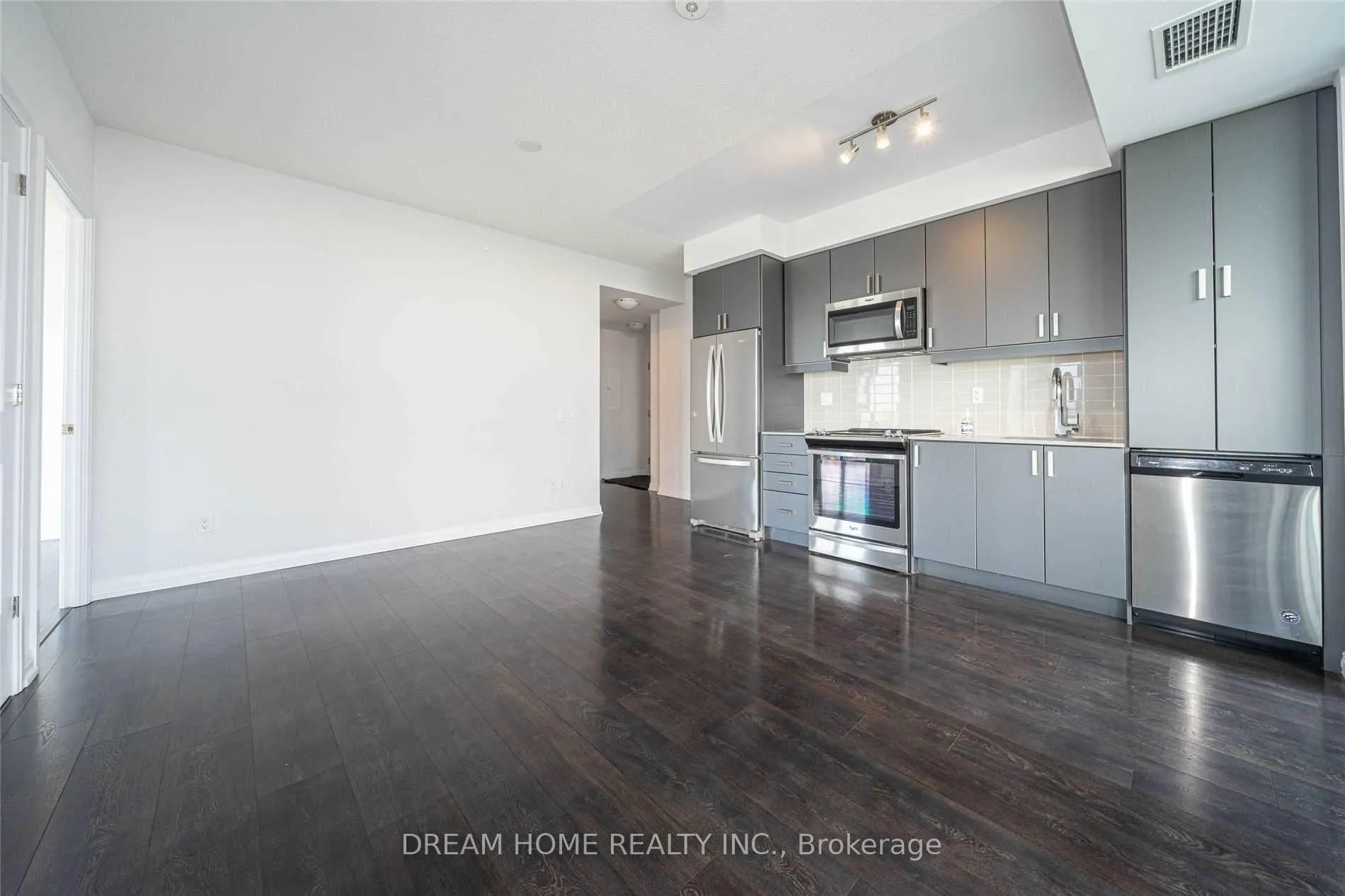 Photo 5 of Unit 1615, 7895 Jane Street, Vaughan, Concord — HOMEH