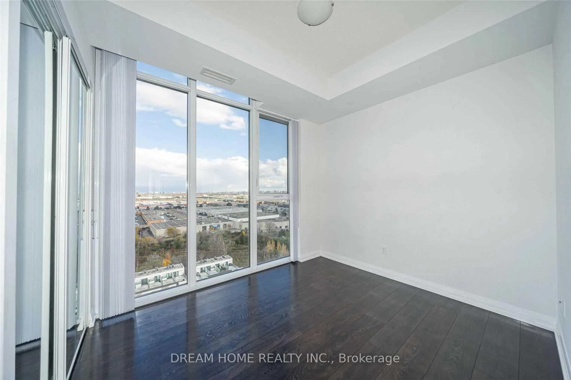 Photo 9 of Unit 1615, 7895 Jane Street, Vaughan, Concord — HOMEH