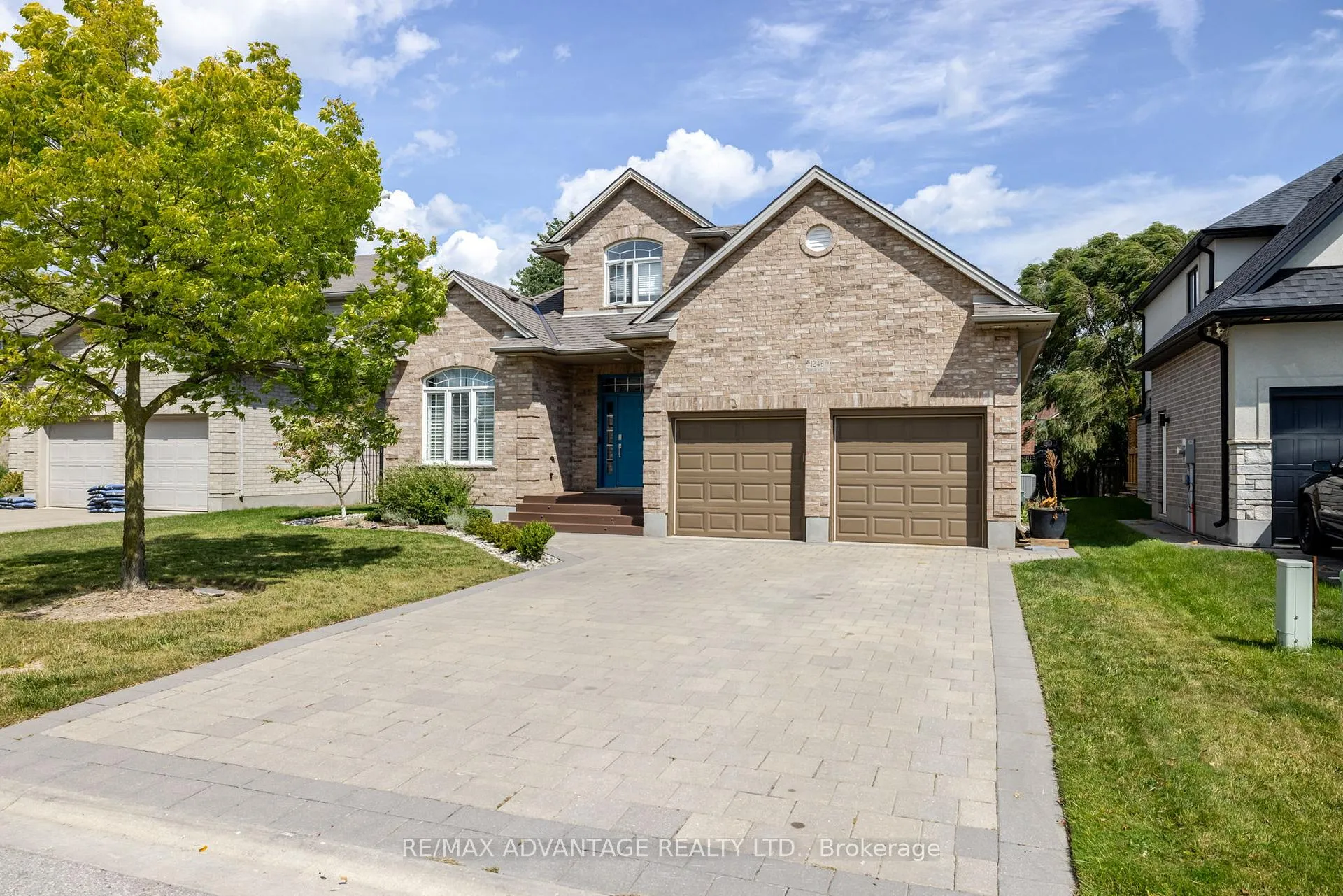 Front of 1246 Thornley Street